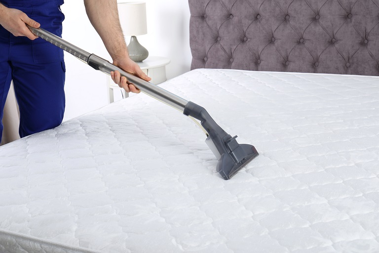Easy Ways to Clean Your Mattress