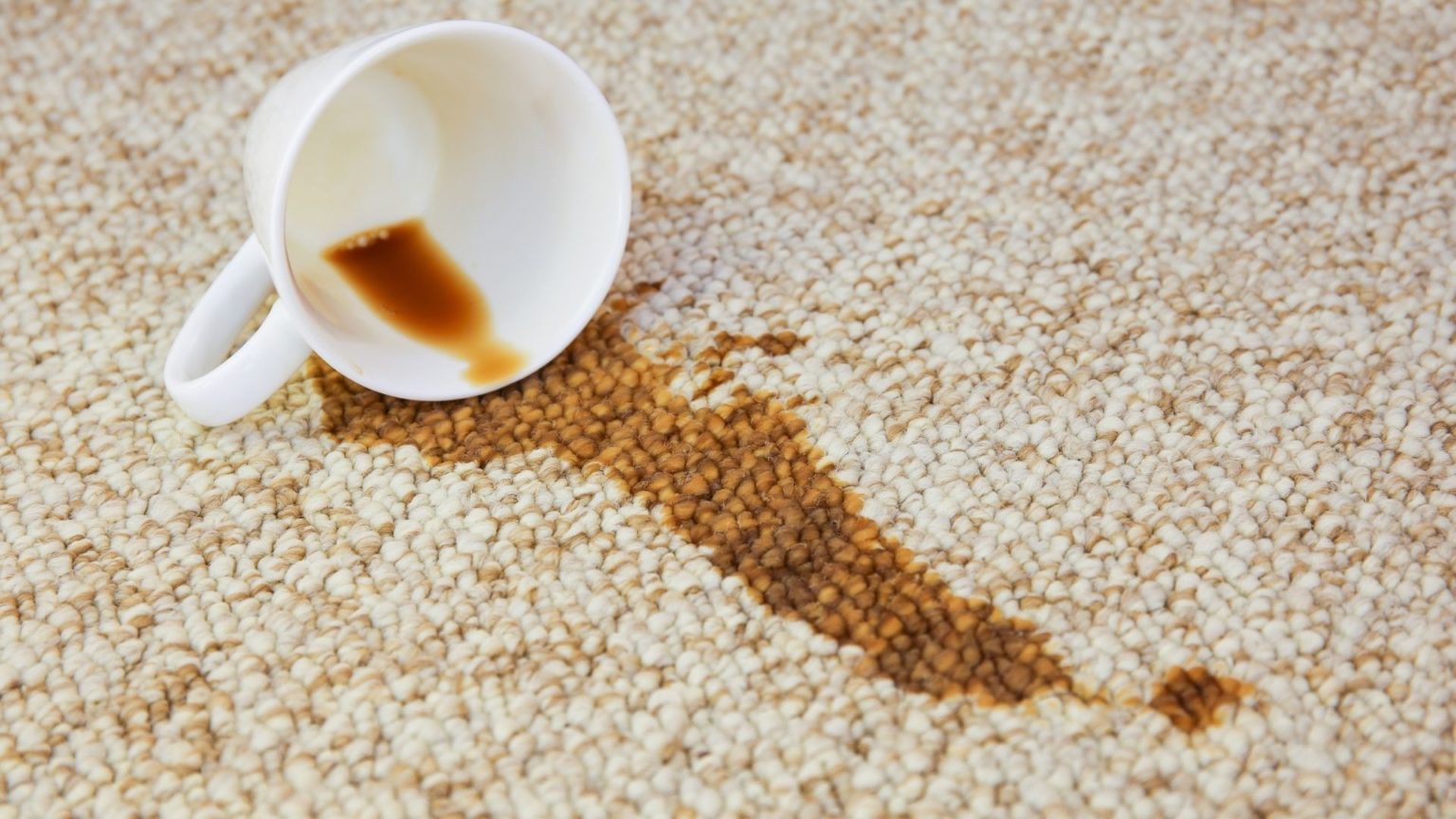 Кофе на ковре