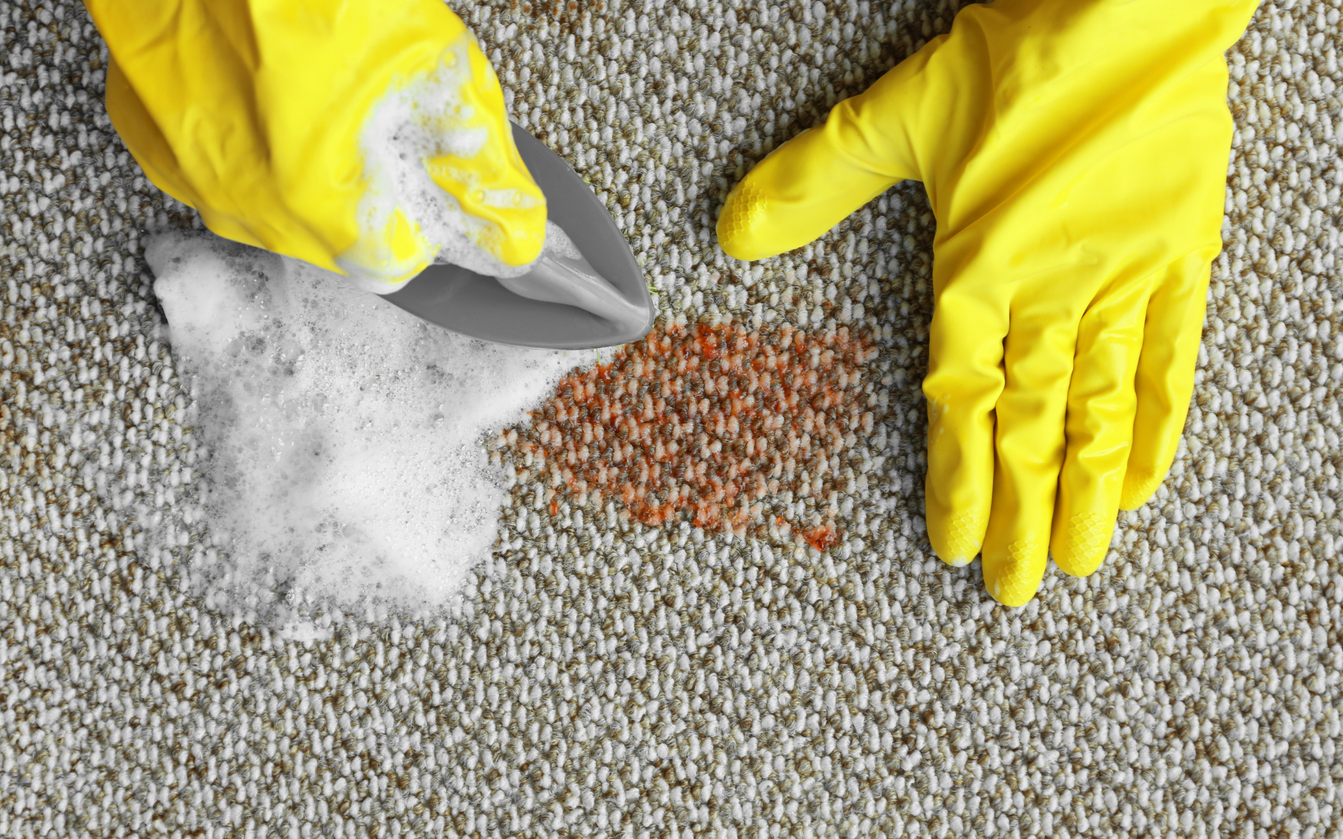 Spot cleaning of stains in upholstery